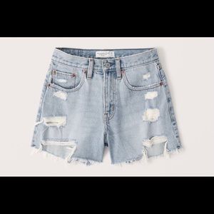 Curve Love Midrise Boyfriend Shorts